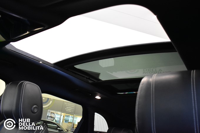 LAND ROVER Range Rover Velar 2.0D I4 240 CV R-Dynamic